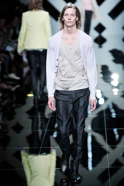 Look 35